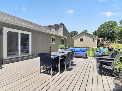 Beautiful mid-century modern nestled on the golf course in the - photo 46