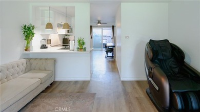 Welcome to Saddleback Park Villas, where comfort, convenience - photo 4