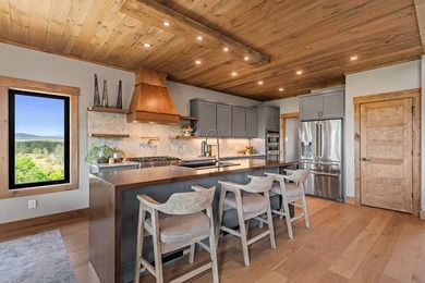 Welcome to this extraordinary mountain sanctuary within the - photo 8
