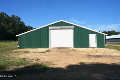Discover the ultimate poultry farming opportunity with this - photo 2
