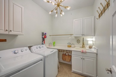 This luxury golf course home makes a stunning first impression - photo 23