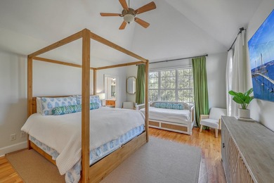 This luxury golf course home makes a stunning first impression - photo 24