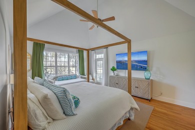 This luxury golf course home makes a stunning first impression - photo 25
