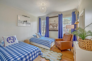 This luxury golf course home makes a stunning first impression - photo 32