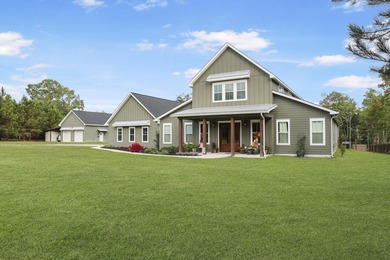 (private lake, pond, creek) Home For Sale in Moncks Corner South Carolina