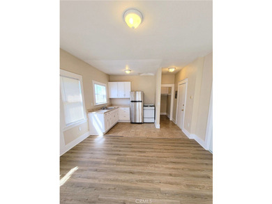 High yield 10 unit property one block from Downtown San Pedro - photo 7