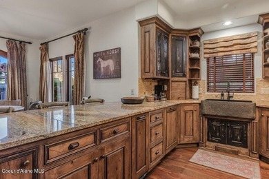 FULLY-FURNISHED GOLF CABIN AT PRESTIGIOUS BLACK ROCK. An - photo 19