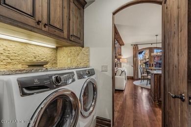 FULLY-FURNISHED GOLF CABIN AT PRESTIGIOUS BLACK ROCK. An - photo 24