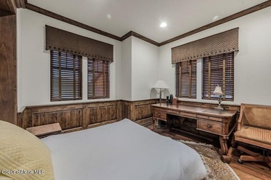 FULLY-FURNISHED GOLF CABIN AT PRESTIGIOUS BLACK ROCK. An - photo 35