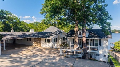 Welcome to this exceptional Lake Hamilton estate where timeless - photo 3