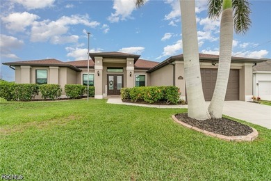 Welcome to your dream home in the desirable NW Cape Coral - photo 1