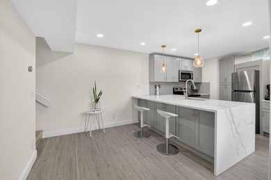Beautiful and elegant 2-bedroom, 2.5-bath townhome in one of the - photo 9