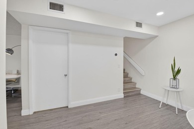 Beautiful and elegant 2-bedroom, 2.5-bath townhome in one of the - photo 10