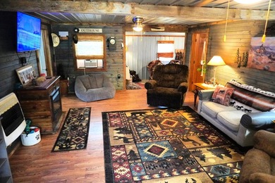 Welcome to your own slice of country paradise! This charming - photo 3