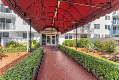 NVESTMENT PRICED TO SELL!!! This beautiful 1/1 + DEN has - photo 5
