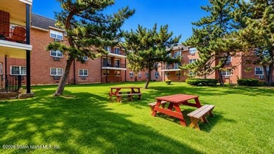 Welcome to Chateau Villa - a private, tree-lined community - photo 13