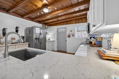 Stunning Lakefront Property on Lay Lake Discover your dream - photo 15