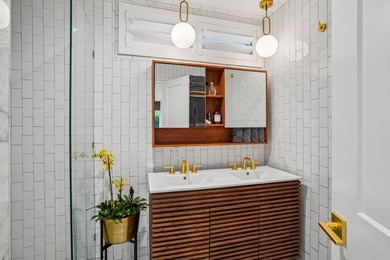 Mid Century marvel, stylishly renovated by resident owner - photo 19