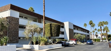 Mid Century marvel, stylishly renovated by resident owner - photo 36