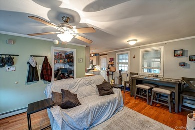 Welcome home to this cute and cozy house! Nestled just 2 blocks - photo 7