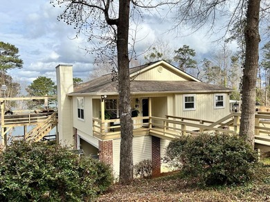 Lake Eufaula / Walter F George Reservoir Home For Sale in Abbeville Alabama