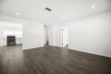 A true 3/2 fully renovated home on one of the best streets in - photo 5