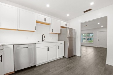 A true 3/2 fully renovated home on one of the best streets in - photo 10