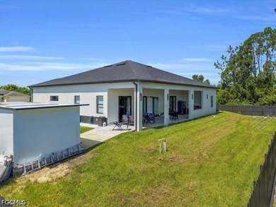Welcome to a one-of-a-kind modern luxury residence where - photo 9
