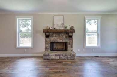 Welcome home to your gated retreat by the river! Luxury Living - photo 15