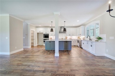 Welcome home to your gated retreat by the river! Luxury Living - photo 17