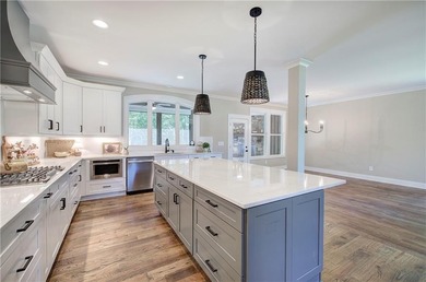 Welcome home to your gated retreat by the river! Luxury Living - photo 19