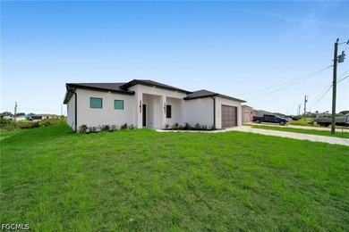 Experience the best of SOUTHWEST FLORIDA living in this stunning - photo 1