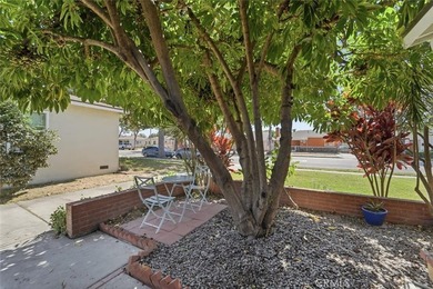 Welcome to this beautiful traditional home, where classic 1940s - photo 35