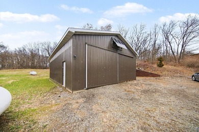 A private, appealing retreat set on 12+ wooded acres in Irish - photo 50