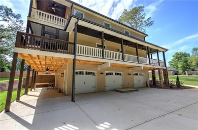Welcome home to your gated retreat by the river! Luxury Living - photo 53