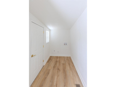 Completely remodeled lakefront home on Harris Brake Lake! This - photo 16