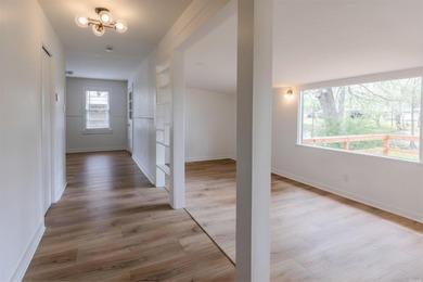 Completely remodeled lakefront home on Harris Brake Lake! This - photo 19