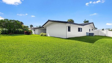 Beautifully renovated and completely move-in ready! This - photo 21