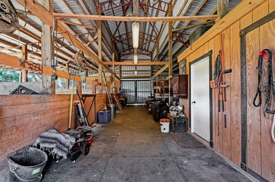 Welcome to this exceptional country estate where thoughtful - photo 22