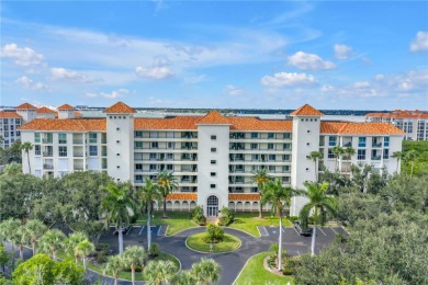 (private lake, pond, creek) Condo For Sale in St. Petersburg Florida