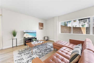 Your Ideal Updated Mid-Century Condo in the Heart of Orange - photo 2
