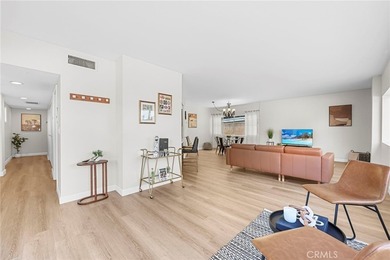Your Ideal Updated Mid-Century Condo in the Heart of Orange - photo 3
