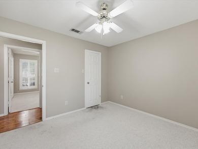 Nestled on over a third of an acre in a quiet cul-de-sac, this - photo 15