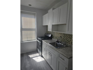 Invest in this rare 4-family property in the heart of Dyker - photo 18