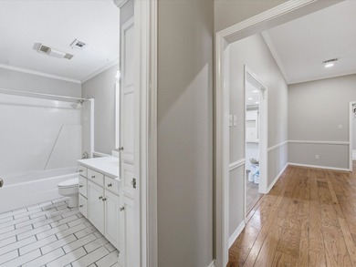 Nestled on over a third of an acre in a quiet cul-de-sac, this - photo 18