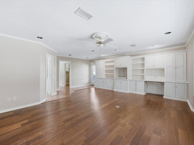 Nestled on over a third of an acre in a quiet cul-de-sac, this - photo 28