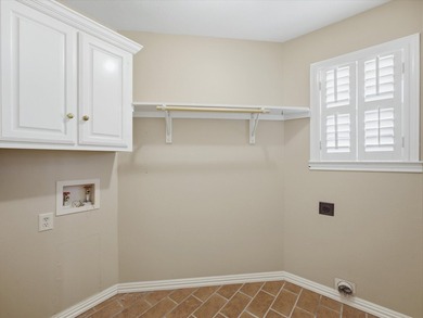 Nestled on over a third of an acre in a quiet cul-de-sac, this - photo 30