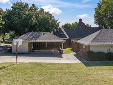 Nestled on over a third of an acre in a quiet cul-de-sac, this - photo 36