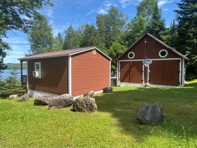 Lakefront lifestyle awaits at this beautifully maintained - photo 7