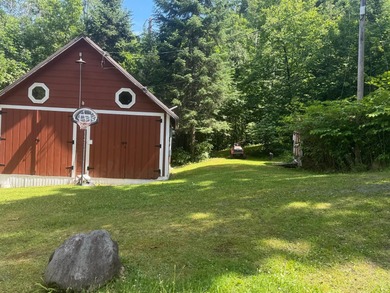Lakefront lifestyle awaits at this beautifully maintained - photo 8